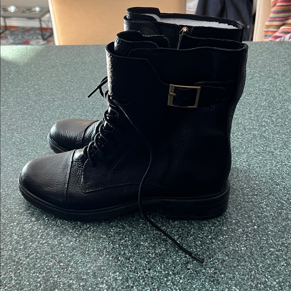 NIB Women’s Vince Camuto Taryn boots